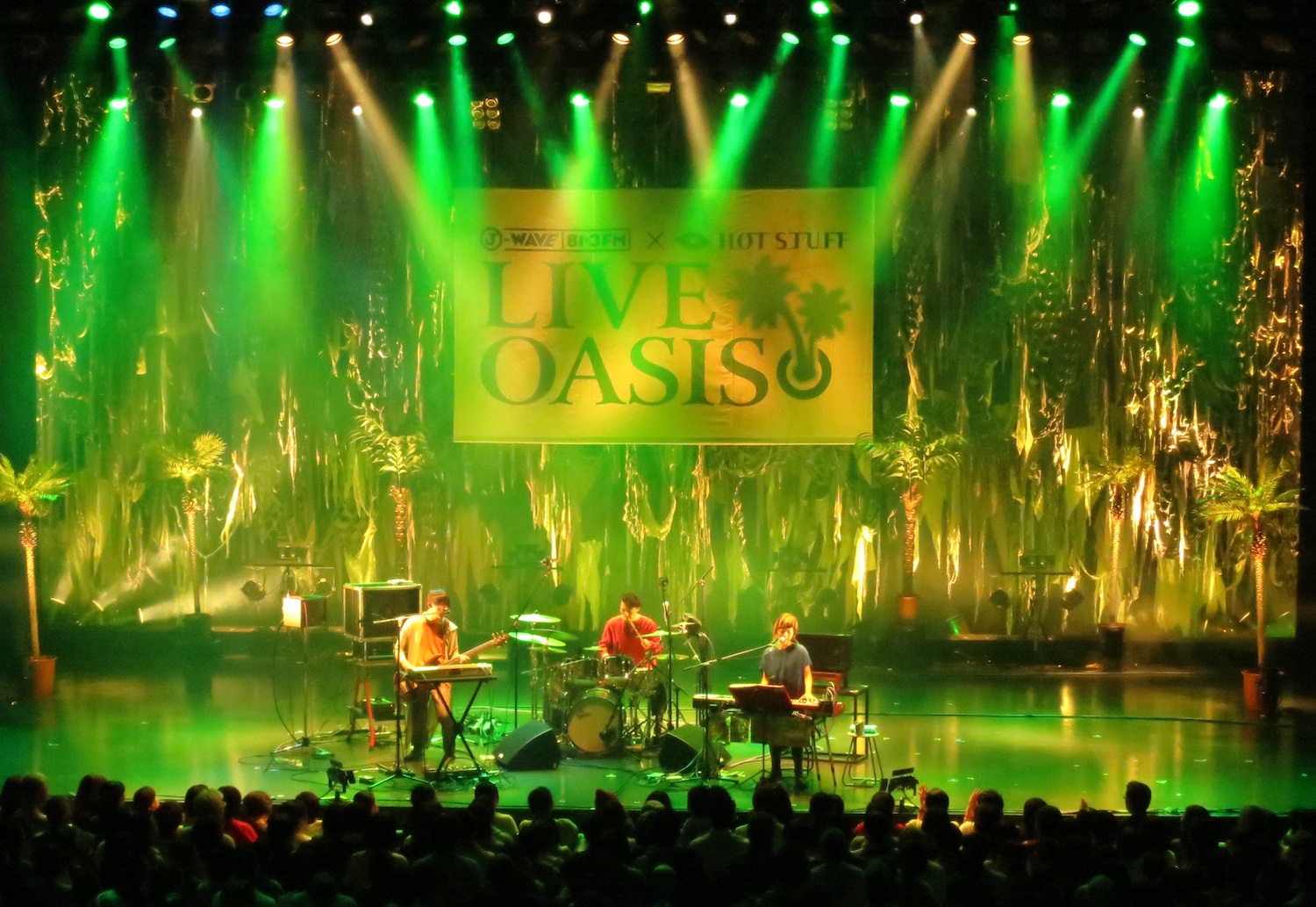 20150909liveoasis_1.jpg